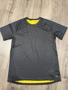 Unipro Men's Gray/Yellow Qwick-Dry Athletic Shirt Size Extra Large Short Sleeve